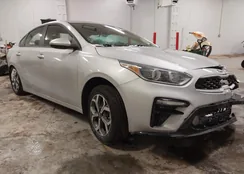 3KPF24AD9ME267230: 44240324