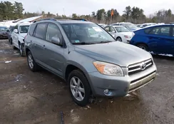 JTMBD31V485153858: 44241545