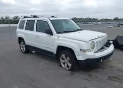 1C4NJRFB0CD541708: 44242271