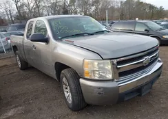 1GCEC19X28Z168880: 44243357