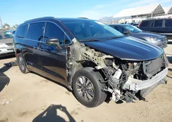 2C4RC1L77MR586270: 44243849