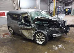 KNDJ23AU6R7917143: 44246863