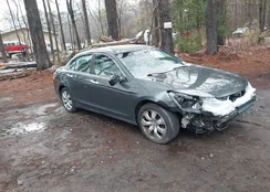 1HGCP36868A009008: 44247878