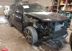 1V2LP2CA8NC527460: 44249597