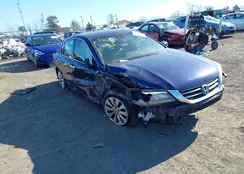 1HGCR2F83DA050792: 44249618