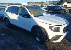 W1N4M4HB1LW035305: 44251576