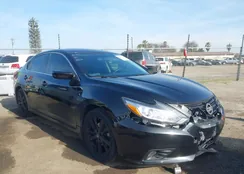 1N4AL3AP5JC221690: 44253726