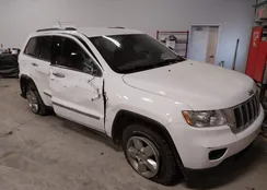 1C4RJEAG2DC588176: 44254734