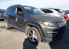 3C4NJDBB1KT597335: 44255783