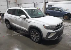 3VVLX7B2XNM095060: 44257733