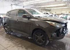 KM8JTCAF4FU966915: 44258480