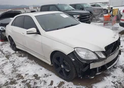 WDDHF8HB1AA127198: 44259631