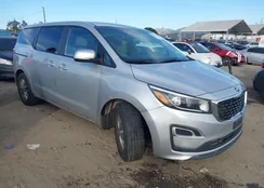 KNDMB5C18L6582704: 44263561