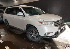 5TDBK3EH5BS065557: 44267222