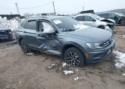 3VV3B7AX4MM072271: 44267635