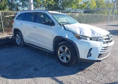 5TDYZRFH3KS324764: 44266853