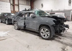 1V26E2CA5LC227021: 44269210