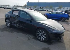 5YJ3E1EB5RF787542: 44269352