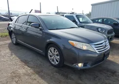 4T1BK3DB6CU450289: 44269524