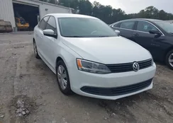 3VWD17AJ6EM415355: 44268875