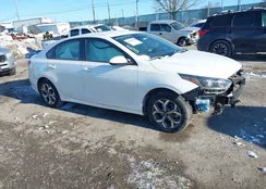 3KPF24AD3LE156817: 44270588