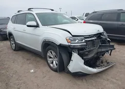 1V2DR2CA0JC548022: 44271580