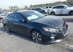 1N4BL4DV2KC149921: 44272352