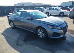 1N4BL4BV8PN424514: 44274141