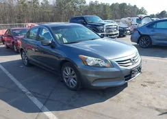 1HGCP2F81BA103055: 44273963