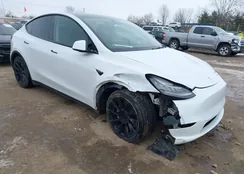 5YJYGDEE3MF199384: 44276329