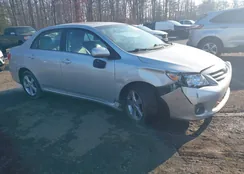 2T1BU4EE3DC051884: 44275985