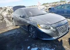 1N4BL4DV4NN324095: 44278069