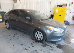 1FADP3E27GL202132: 44281372