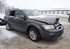 3C4PDCBG0HT510216: 44282431