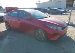 3KPF24AD5RE704535: 44282850