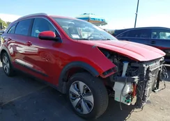 KNDCB3LC1K5351035: 44284496