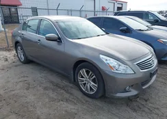 JN1CV6ARXBM402573: 44284622