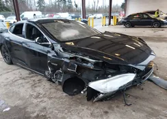 5YJSA1E41GF130162: 44283680