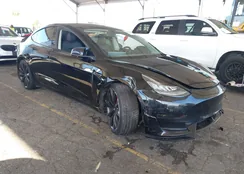 5YJ3E1EB3KF385766: 44284884