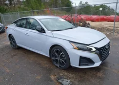 1N4BL4CV5SN359614: 44287384