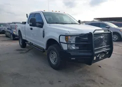 1FT7X2B67KEE66764: 44294175