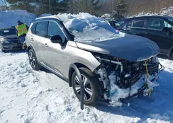 JN8BT3DD2NW271052: 44295077