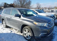 5TDBK3EHXBS081740: 44298244