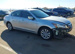 1HGCP3F87CA017241: 44298760