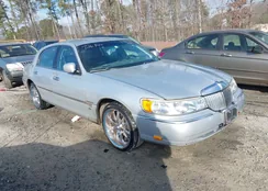 1LNFM82W9WY687726: 44300318