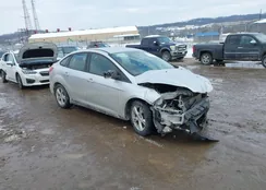 1FADP3F24EL122122: 44301632