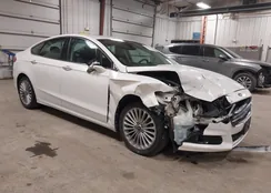 3FA6P0K92DR102459: 44304604