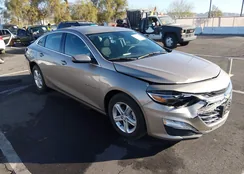 1G1ZD5ST9RF238805: 44305381