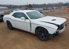 2C3CDZAG1GH352743: 44306078