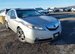 19UUA8F50AA014560: 44310466